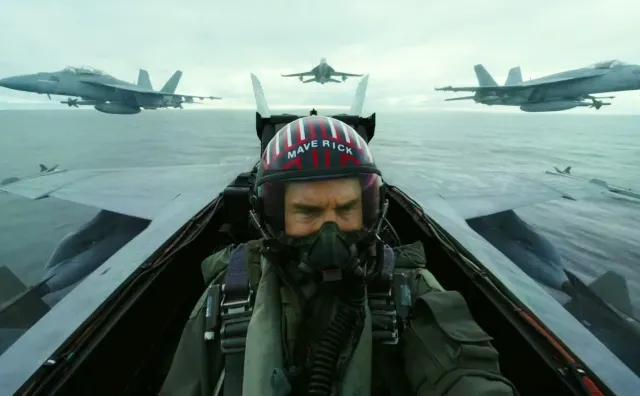 Tom Cruise znów za sterami myśliwca! "Top Gun: Maverick" robi wrażenie. Mamy POLSKI ZWIASTUN