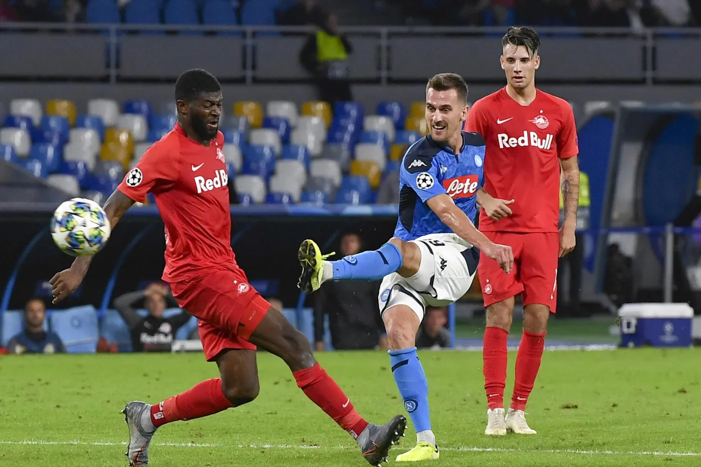 Liga włoska: Kibice Napoli wściekli na Milika, Zielińskiego i ich kolegów z zespołu