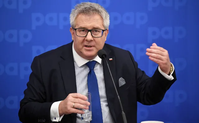 Czarnecki: Tusk był zawodnikiem wagi ciężkiej, Kidawa-Błońska to nie to samo