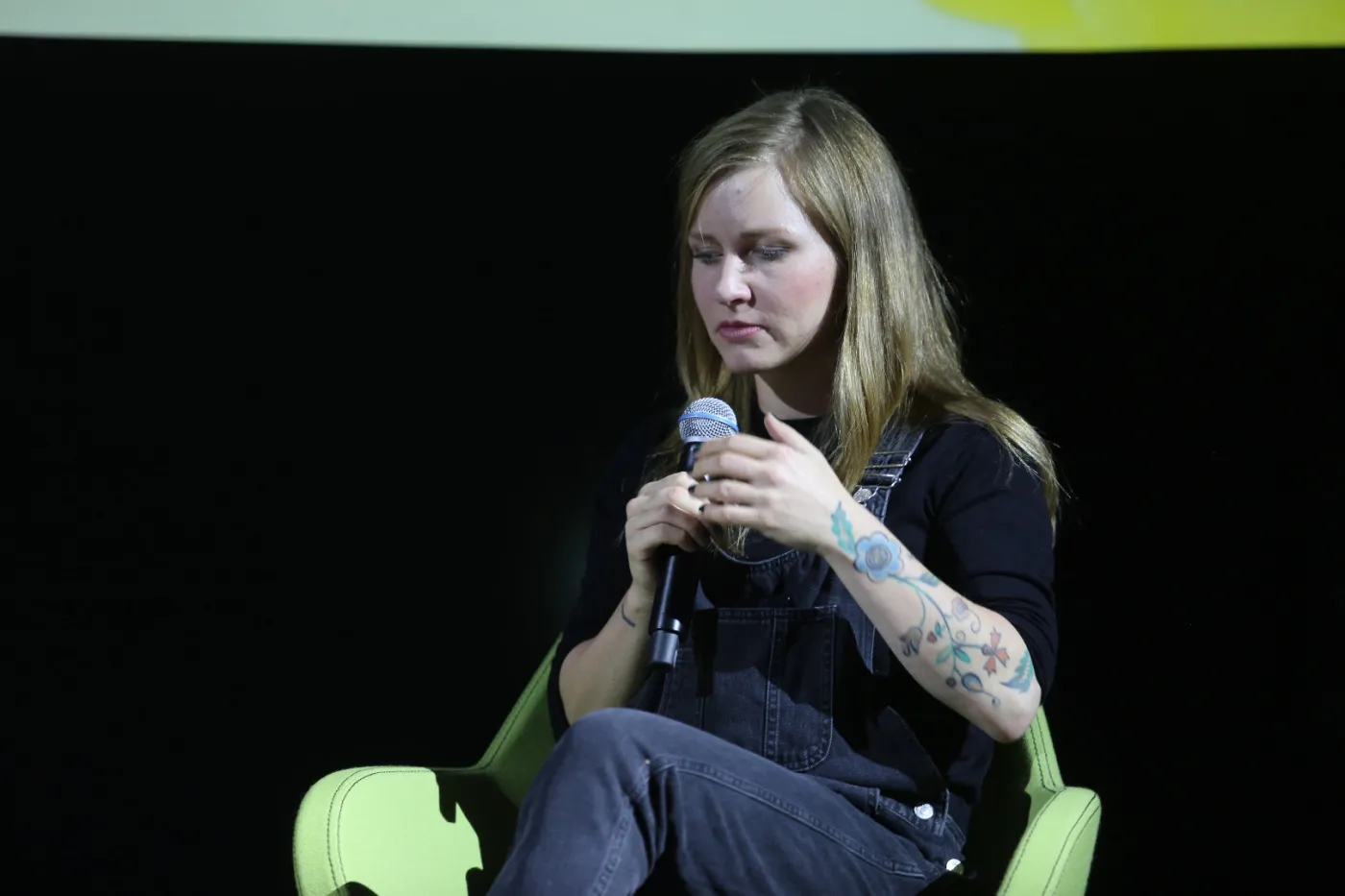 "Nikt nie przyjdzie raczej, chyba że na Skypie". Dorota Masłowska też wykonała swoją "16"