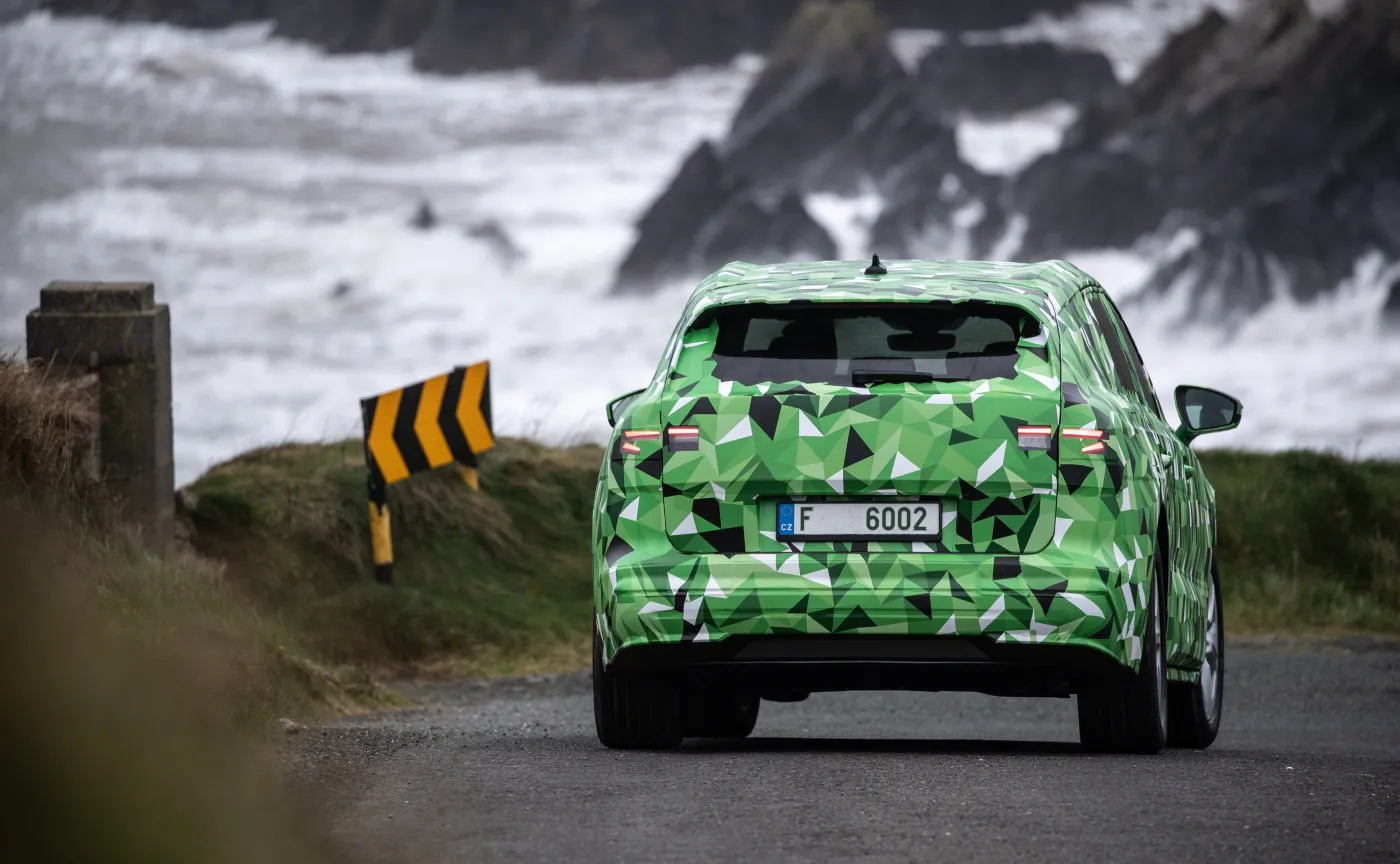 skoda-enyaq-iv-27913737.jpg