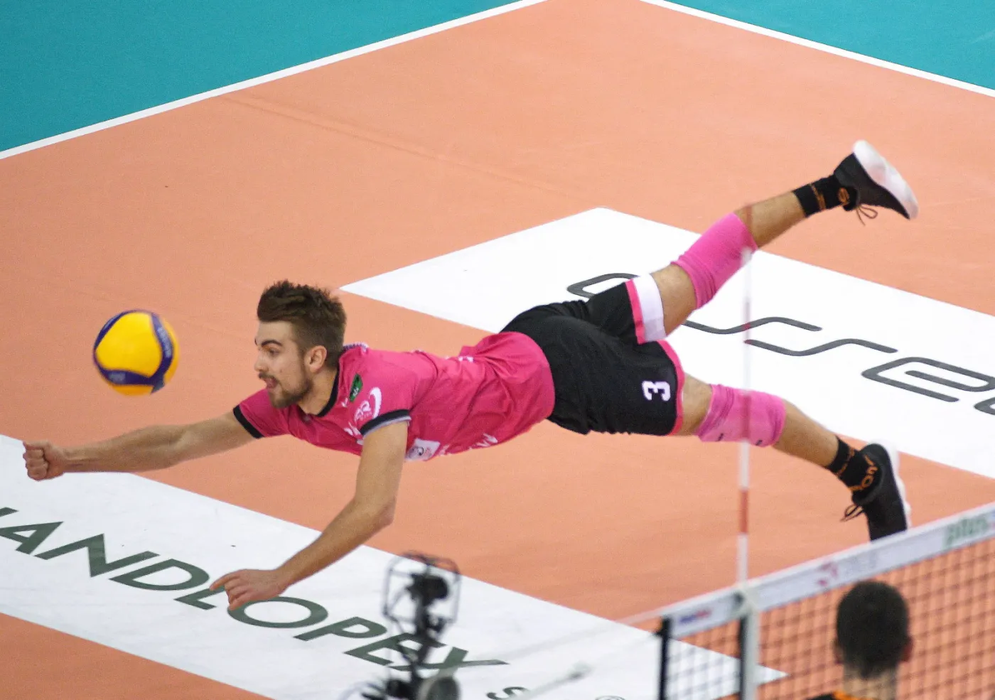 Jakub Popiwczak zostaje w Jastrzębskim Węglu na kolejne dwa lata