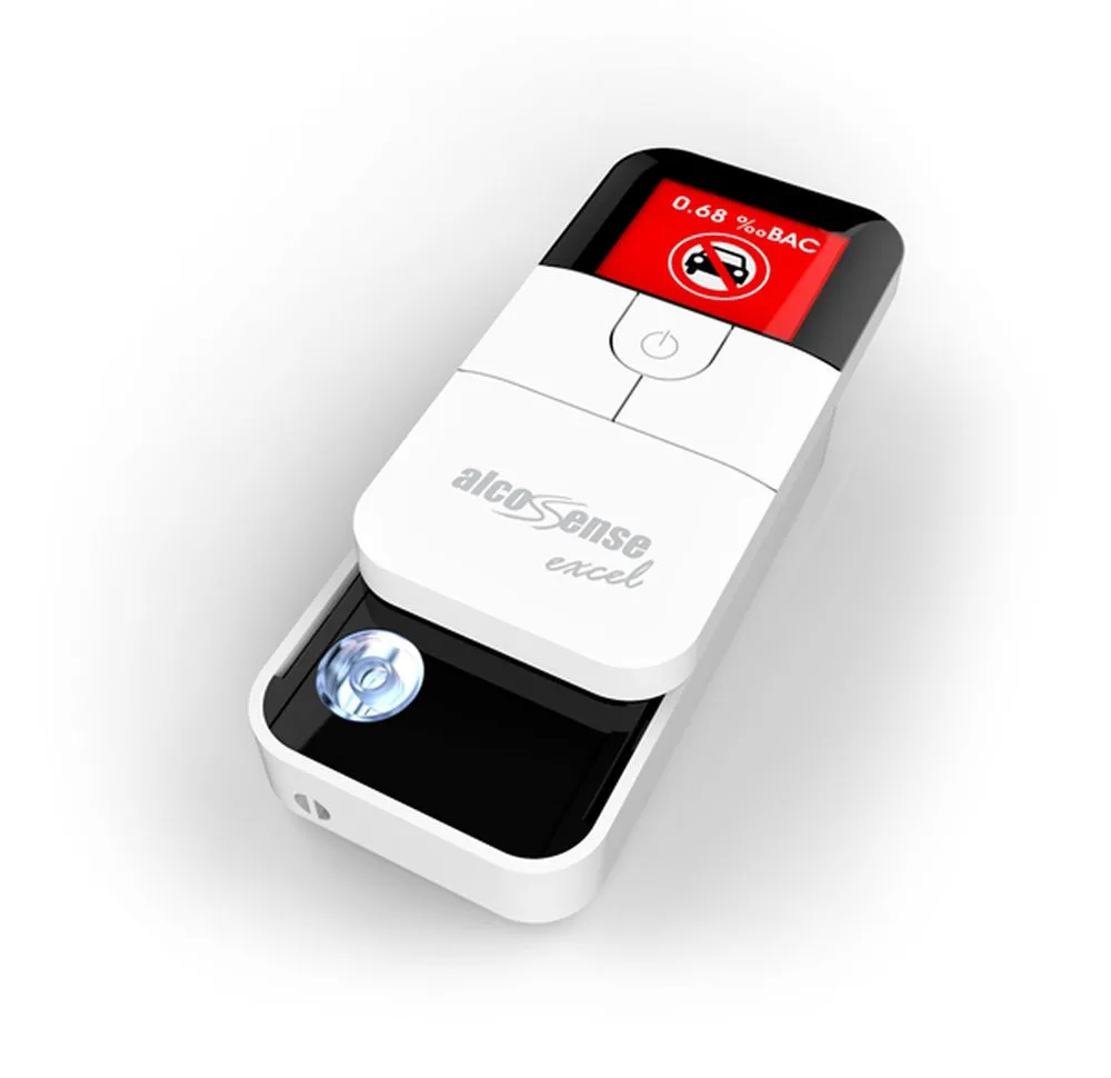 To urządzenie pozwoli ci uniknąć problemów z policją. Oto alkomat AlcoSense Excel