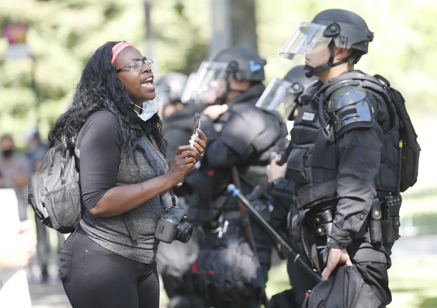 "Rasizm to pandemia". Afroamerykańscy policjanci oskarżani o zdradę [REPORTAŻ]
