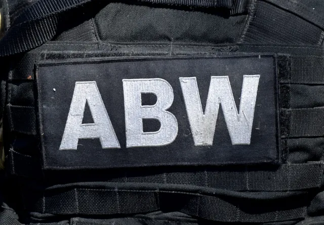 Mieli produkować przedmioty propagujące nazizm. Wpadli w ręce ABW
