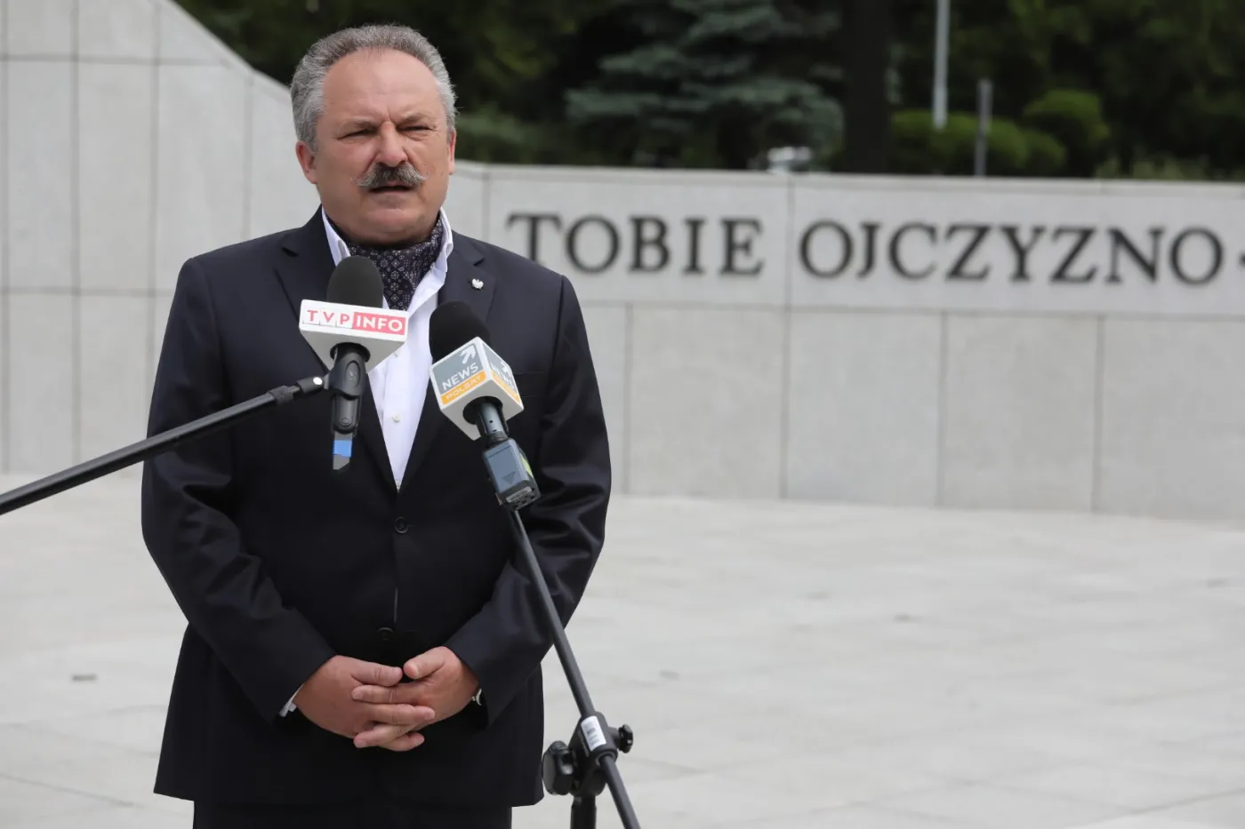 Jakubiak obiecuje amnestię. "Około 100 tys. osób siedzi z powodów błahych"