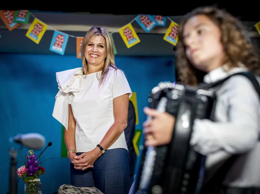 Bez nadęcia. Królowa Maksyma mistrzowsko poradziła sobie w tarapatach zafundowanych przez pogodę