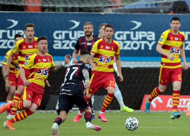 Pogoń prowadziła 2:0, ale zwycięstwo straciła w doliczonym czasie gry