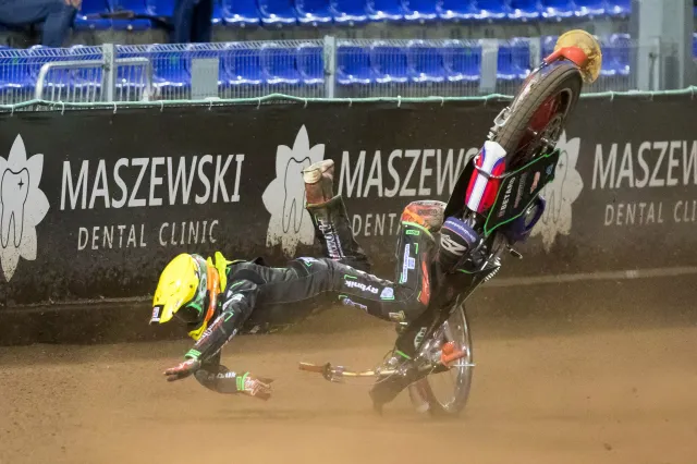 Wypadek Lebiediewa na torze w Grudziądzu. Żużlowiec złamał nogę