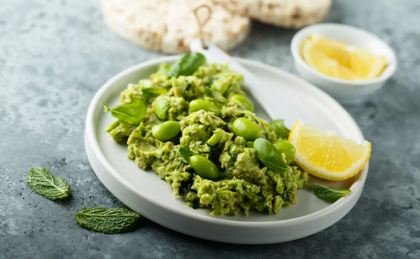 Doskonała alternatywa dla mięsa: BÓB. Przepis na pyszną pastę