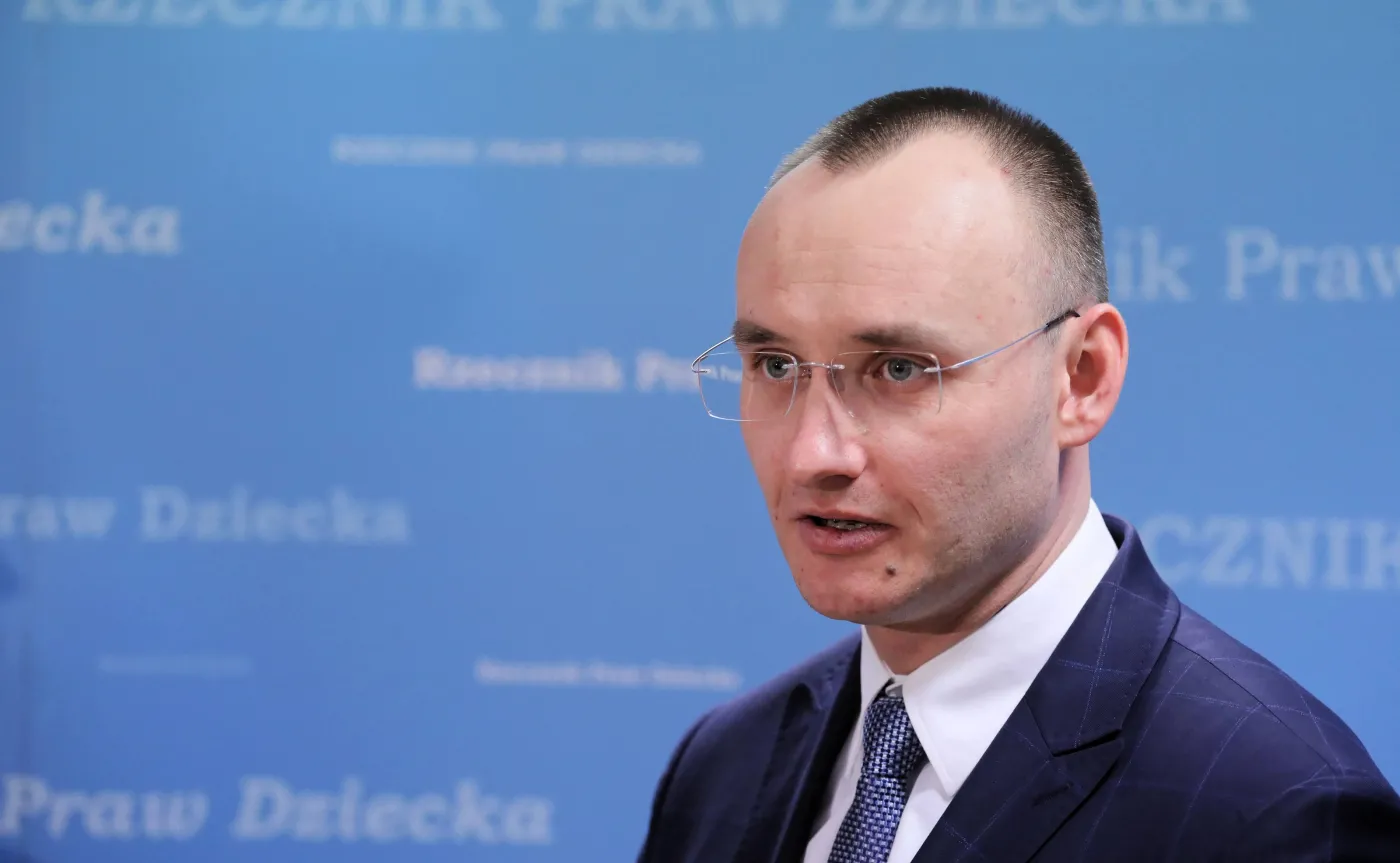 RPD popiera projekt Dudy. "Gdy powstawała konstytucja, nie przewidywano zmian w mentalności..."