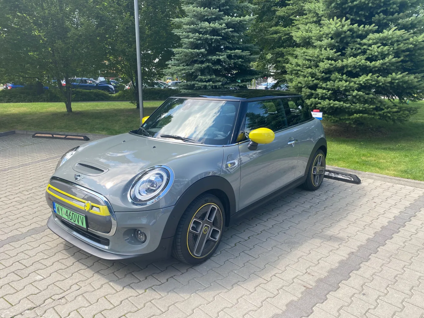 elektryczne-mini-28136288.jpg