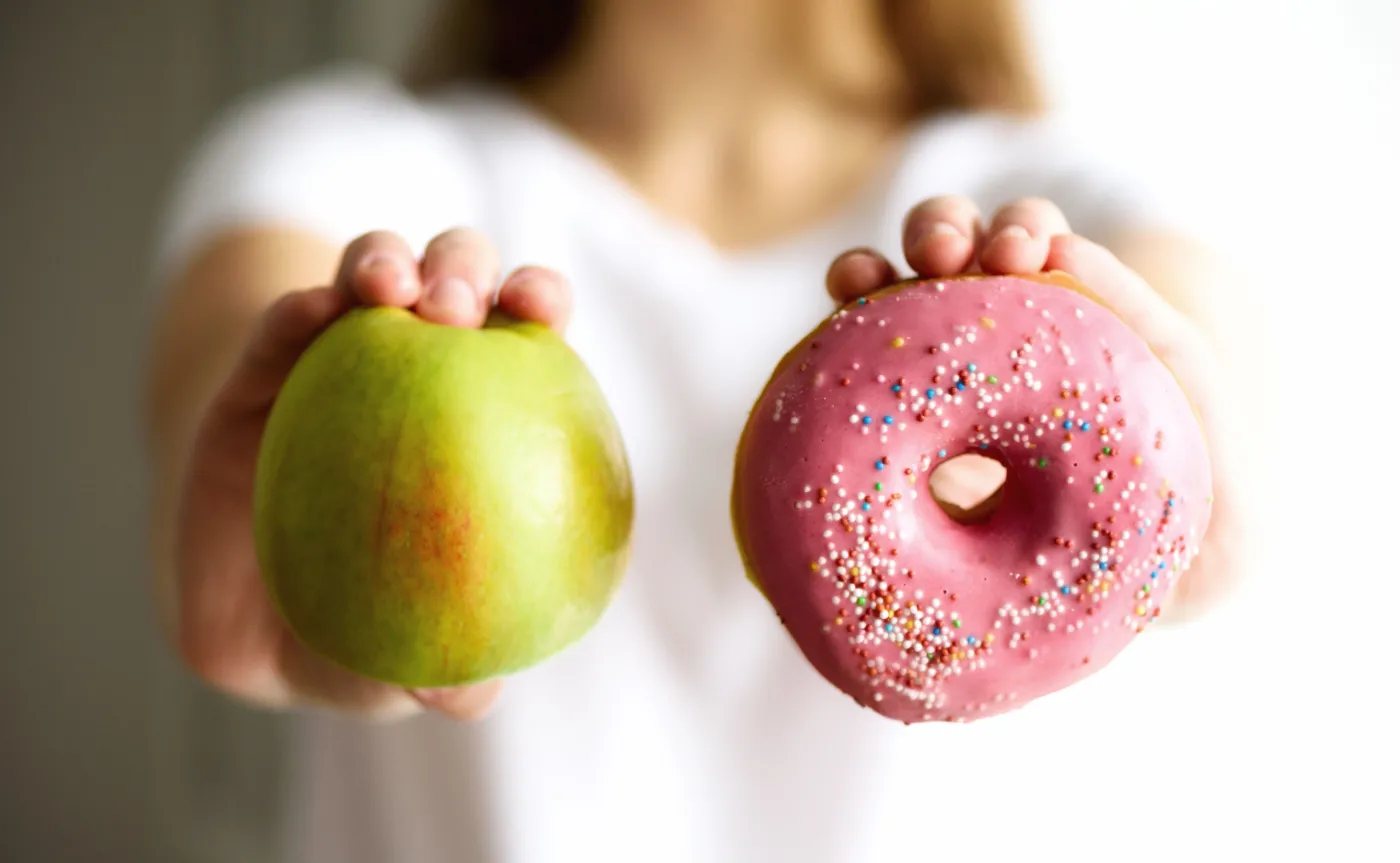 Detoks cukrowy start! Jak pokonać uzależnienie od słodyczy?