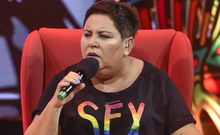 Dorota Wellman krytykuje zachowanie Polaków nad morzem: Panowie rechoczą obleśnie i robią niestosowne uwagi. Panie komentują bezlitośnie