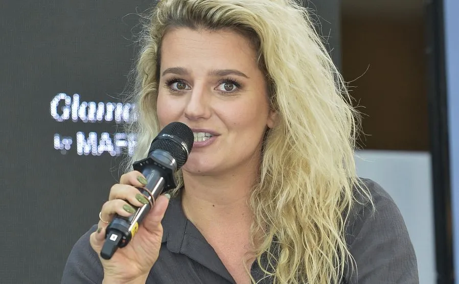 Internautka zarzuciła Zborowskiej obrazę uczuć religijnych. Zofia odpowiada: Więcej dystansu