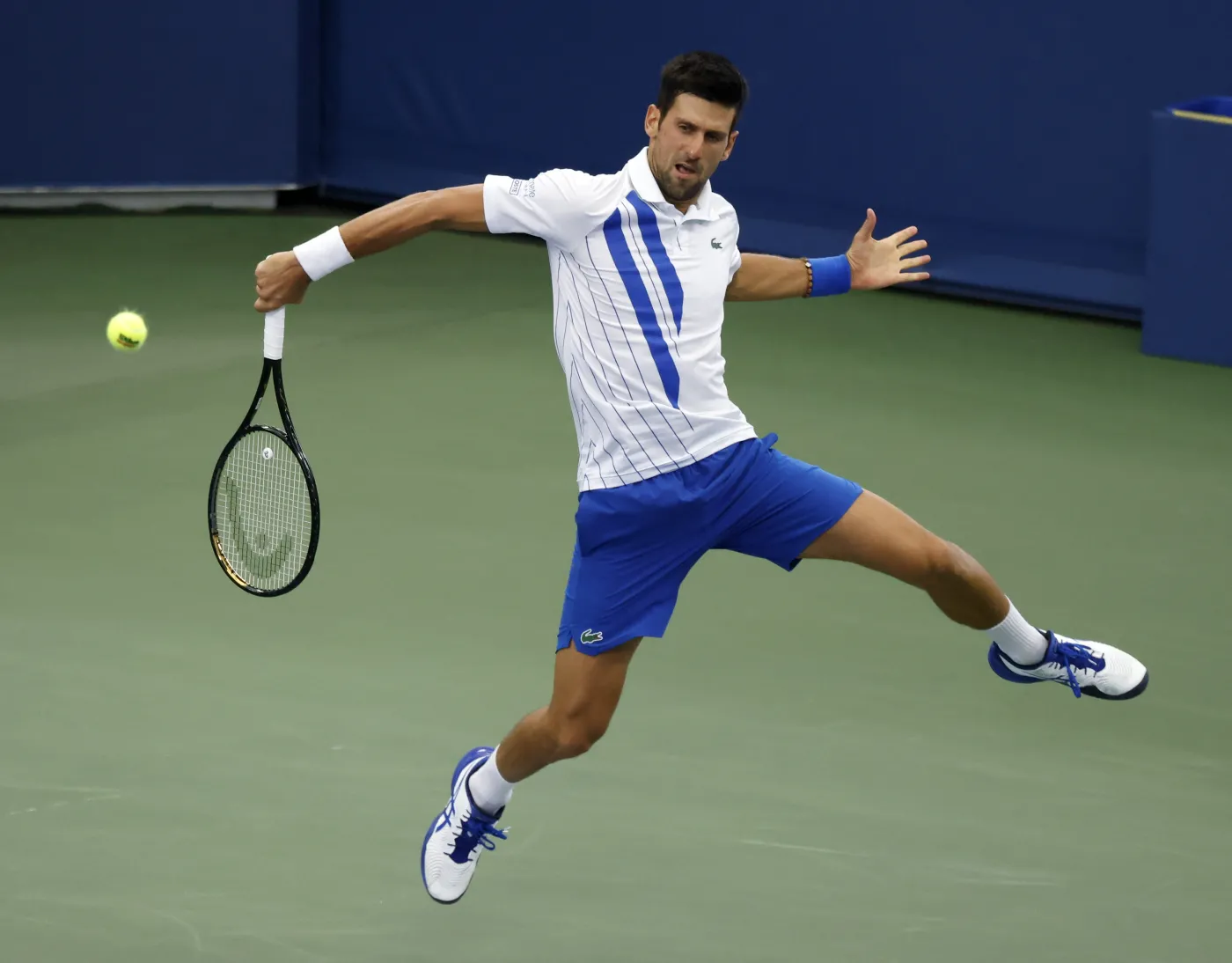 Djokovic w opozycji do Federera i Nadala. ATP krytykuje Serba