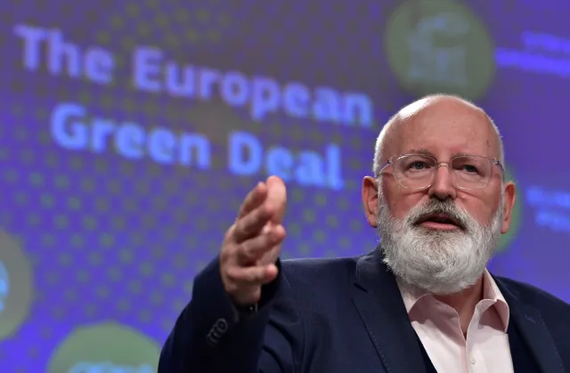 Timmermans: Jeśli chodzi o Polskę, to jestem optymistą [WYWIAD]