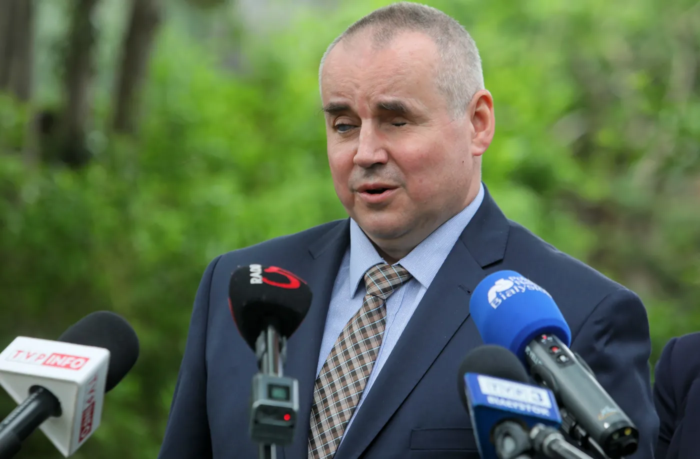 Niewidomy minister nie mógł kupić telefonu na raty. "Dobrze, że tak się stało" [WIDEO]