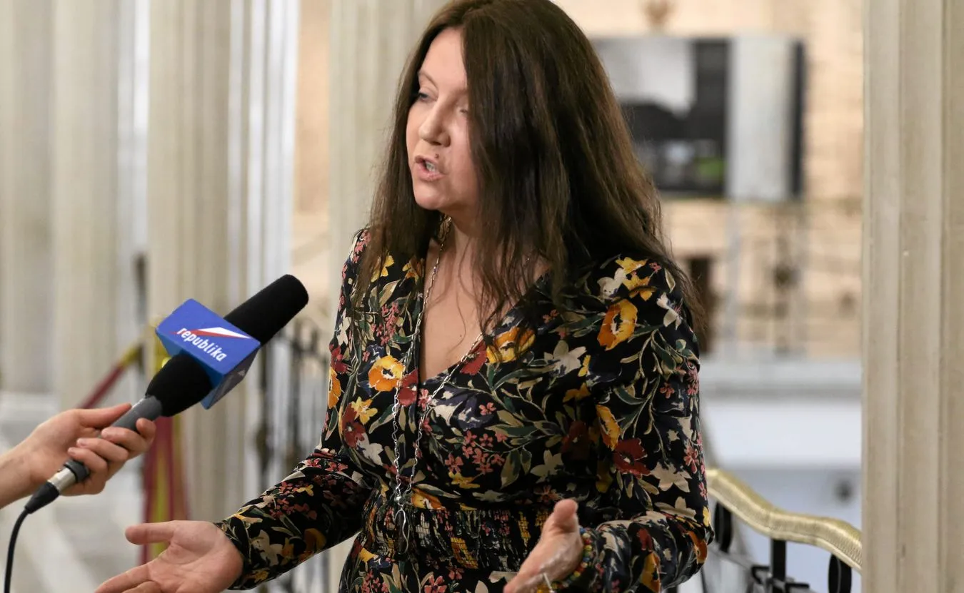 Lichocka o ustawie dezubekizacyjnej i esbekach: Dostają emerytury na średnim poziomie