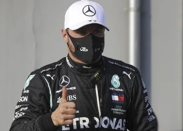 Valtteri Botas wygrał kwalifikacje na Imoli. Hamilton ruszy z drugiej pozycji