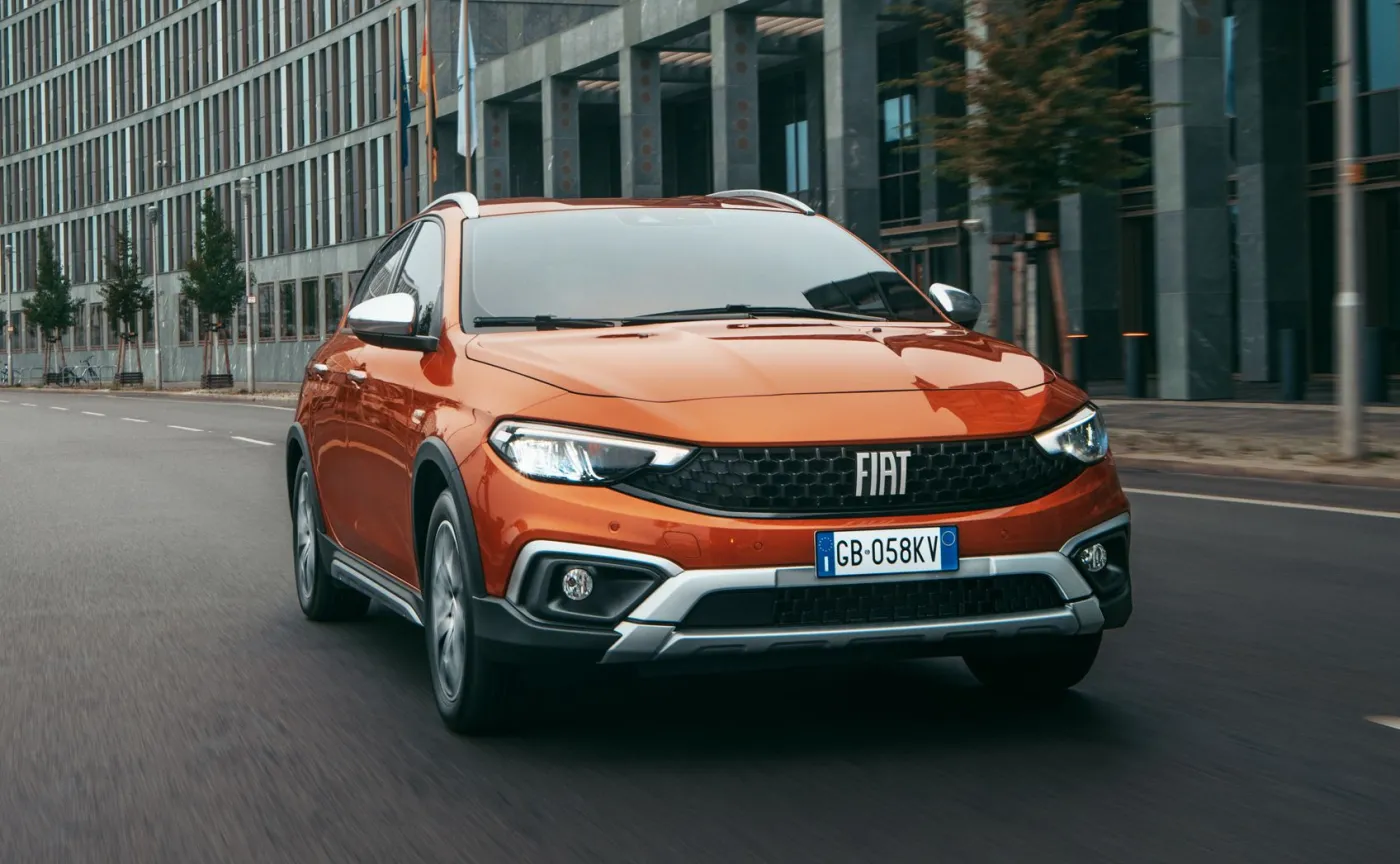 fiat-tipo-cross-28277861.jpg