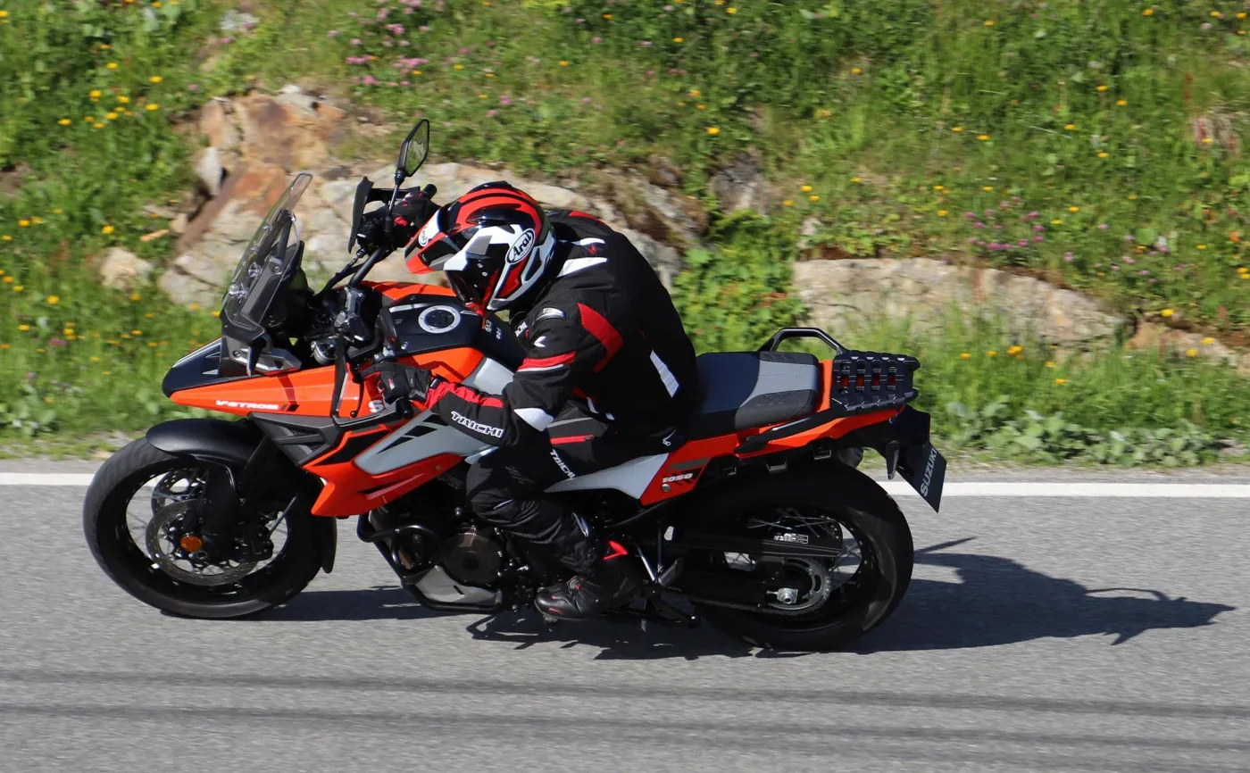 suzuki-dl-1050xt-28329250.jpg