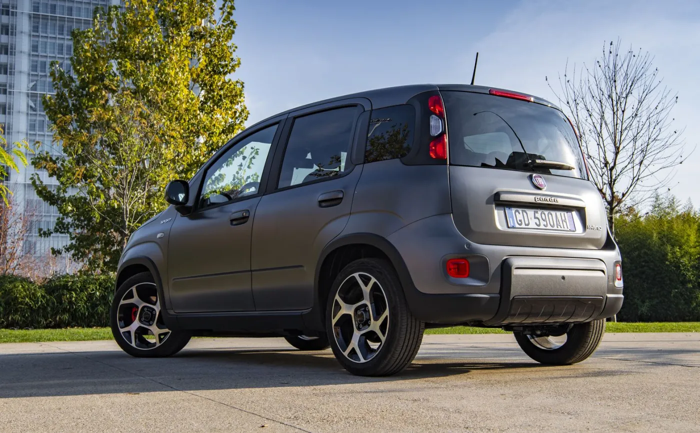 fiat-panda-sport-31215287.jpg