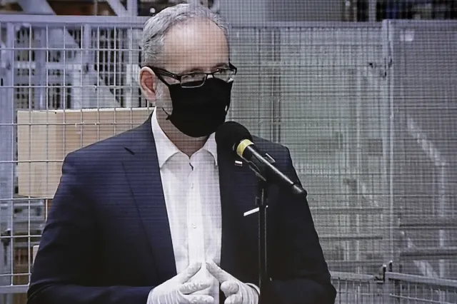 Zmiany w obostrzeniach epidemicznych. Niedzielski mówi, kiedy przyjdzie czas na zmiany