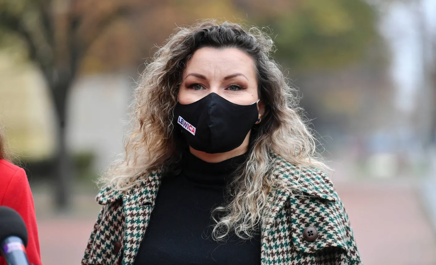 "Ryj będziesz miała oblany kwasem. Ty zboczona k...o". Pogróżki pod adresem posłanki