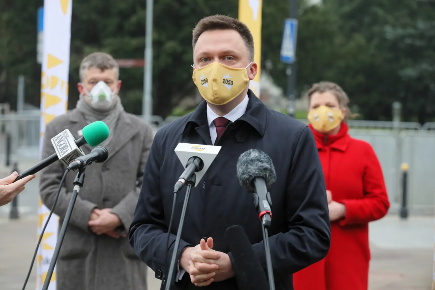 Narodowa kwarantanna. Hołownia: W polskim prawie nie ma czegoś takiego