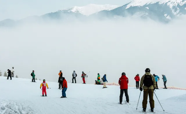 Biznes krytykuje decyzję rządu ws. ferii. "Skandaliczna; będą bankructwa"