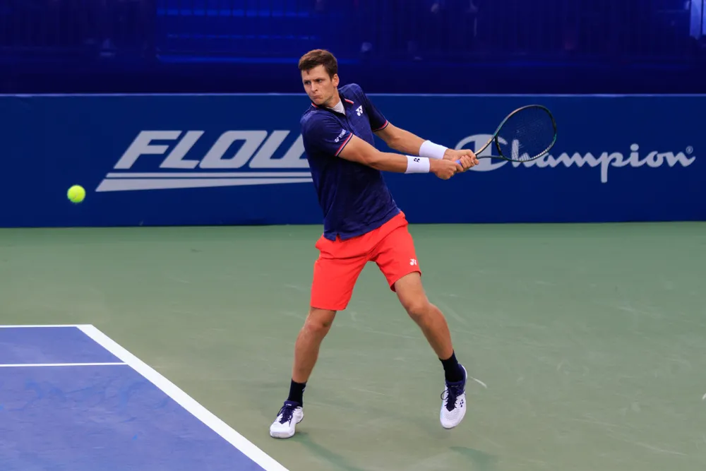 Turniej ATP w Szanghaju: Hurkacz awansował do drugiej rundy