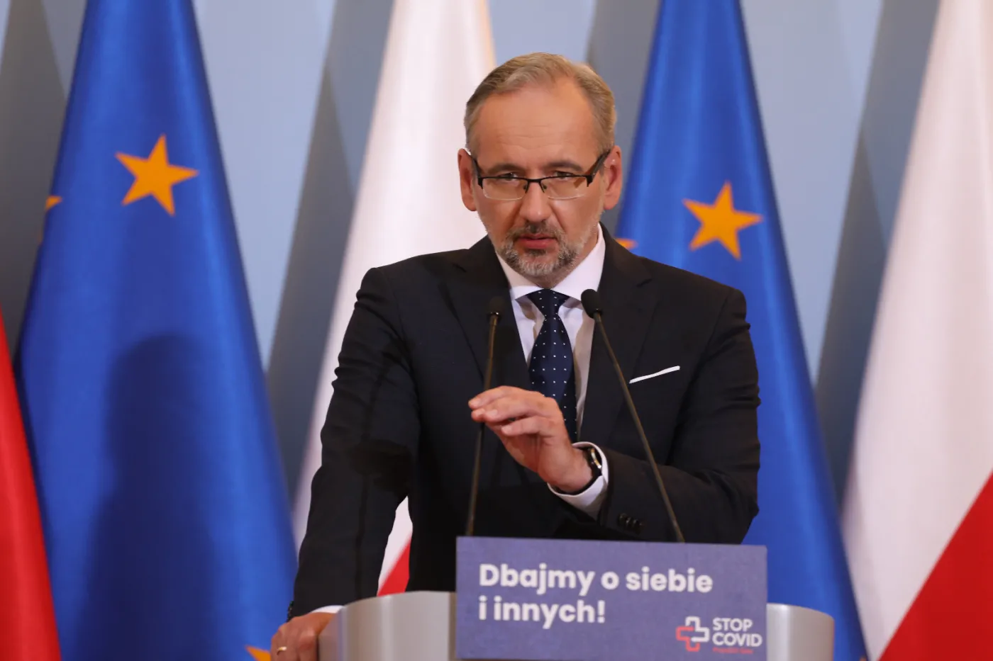 Niedzielski: Nie przewidujemy badania Polaków pod kątem przeciwciał