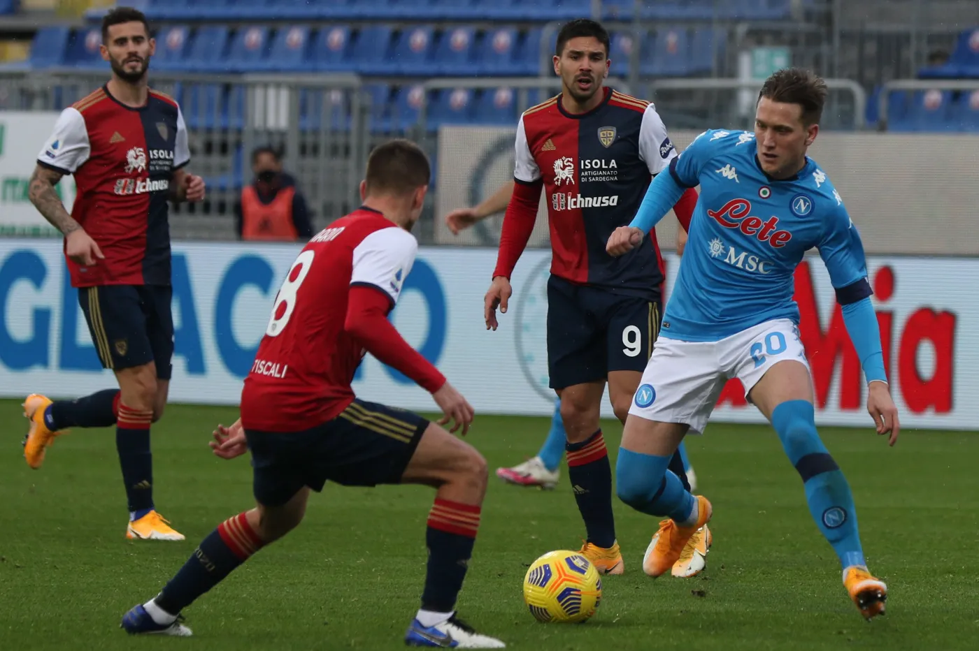 Piotr Zieliński strzelił dwa gole w wygranym meczu z Cagliari