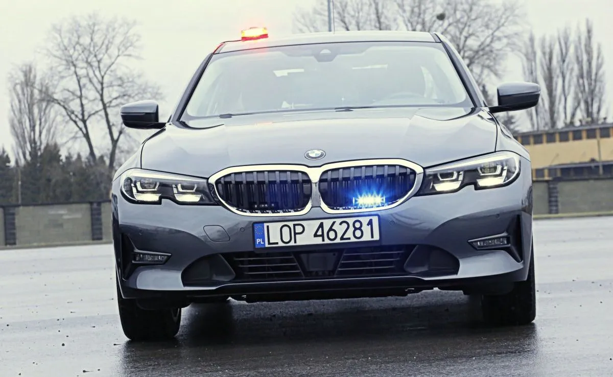 bmw-dla-policji-37041620.jpg