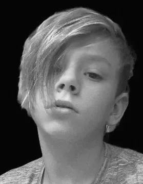 1-adam-krakowski-37037833.jpg