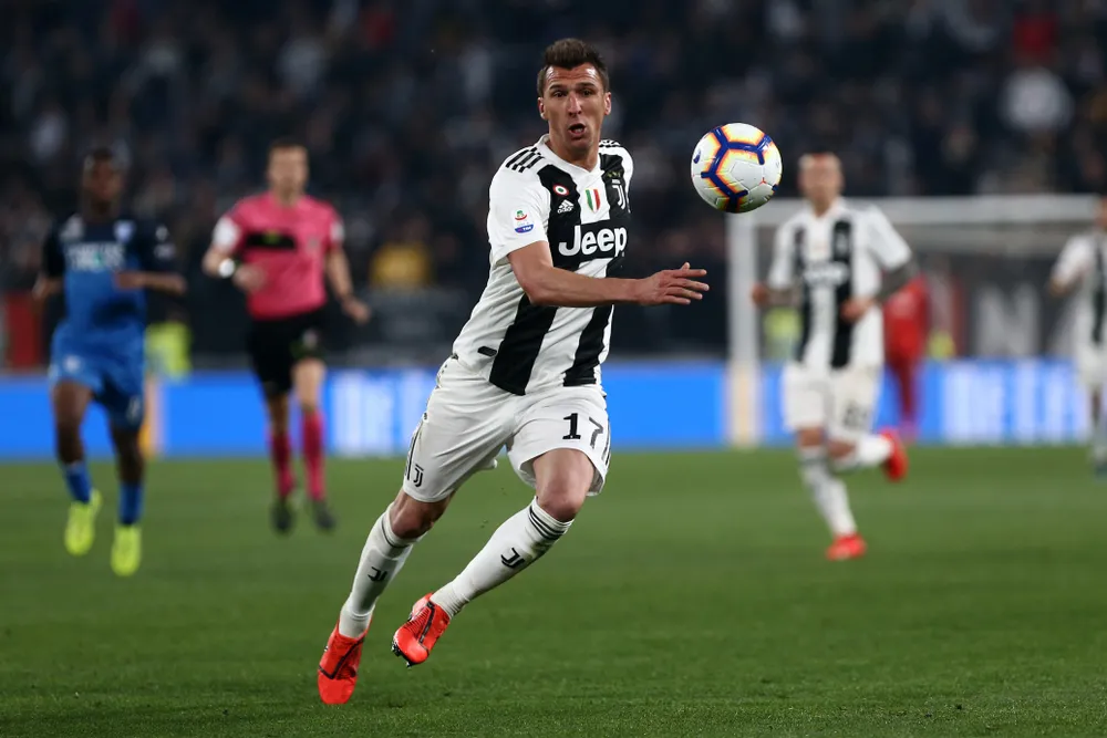 Mario Mandzukic wzmocnił AC Milan. Podpisał kontrakt do końca sezonu