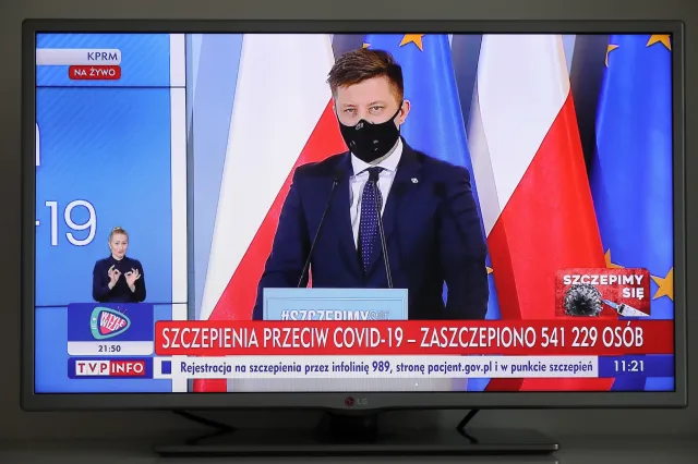 Nowy kanał rejestracji na szczepienia. Jest komentarz Michała Dworczyka