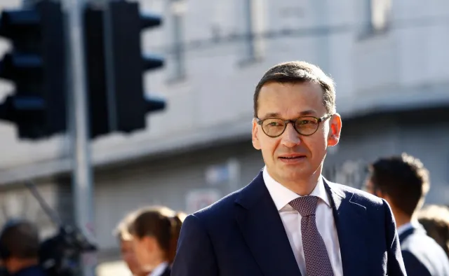 Morawiecki o Internecie: O tym, które poglądy są słuszne, nie mogą decydować za nas algorytmy
