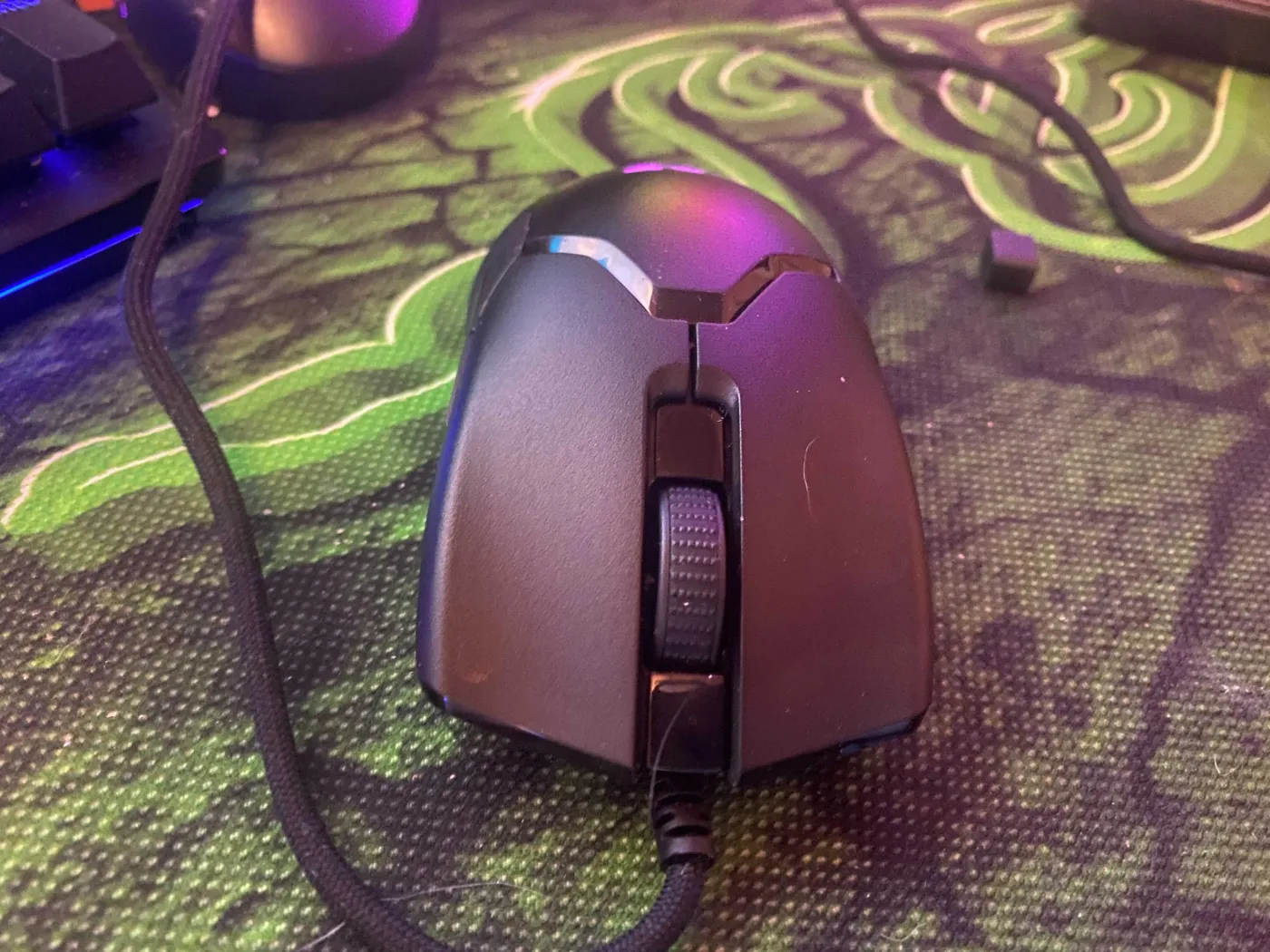 razer-viper-8k-37057911.jpg