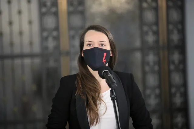 KO bije w Kaczyńskiego: To policja stworzyła zagrożenie epidemiczne