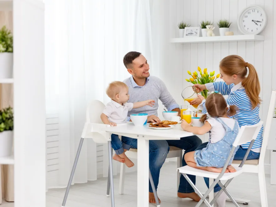 Wspólne jedzenie ma znaczenie! Oto, co daje rodzinne spożywanie posiłków