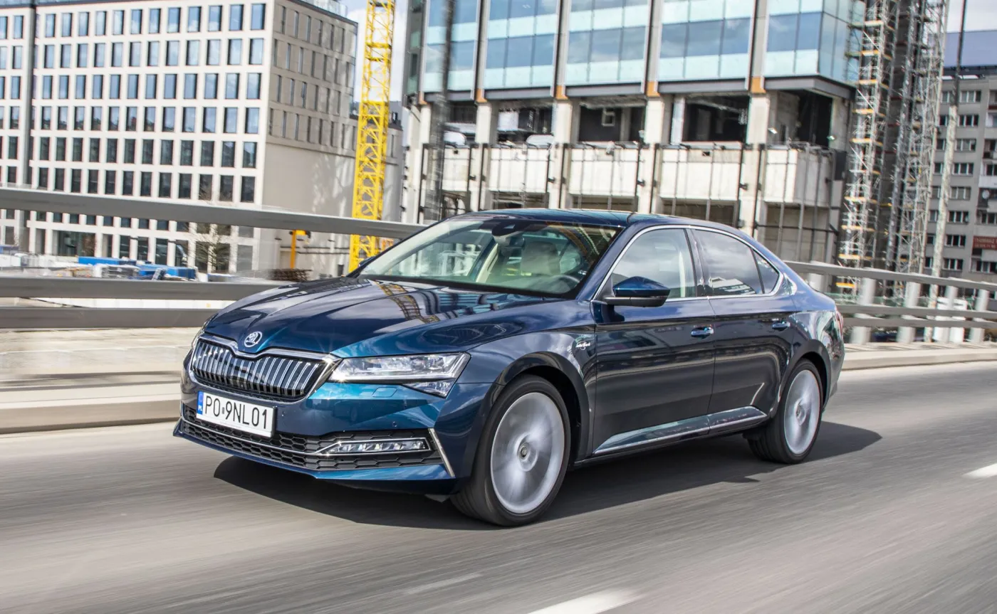 skoda-superb-iv-28180909.jpg
