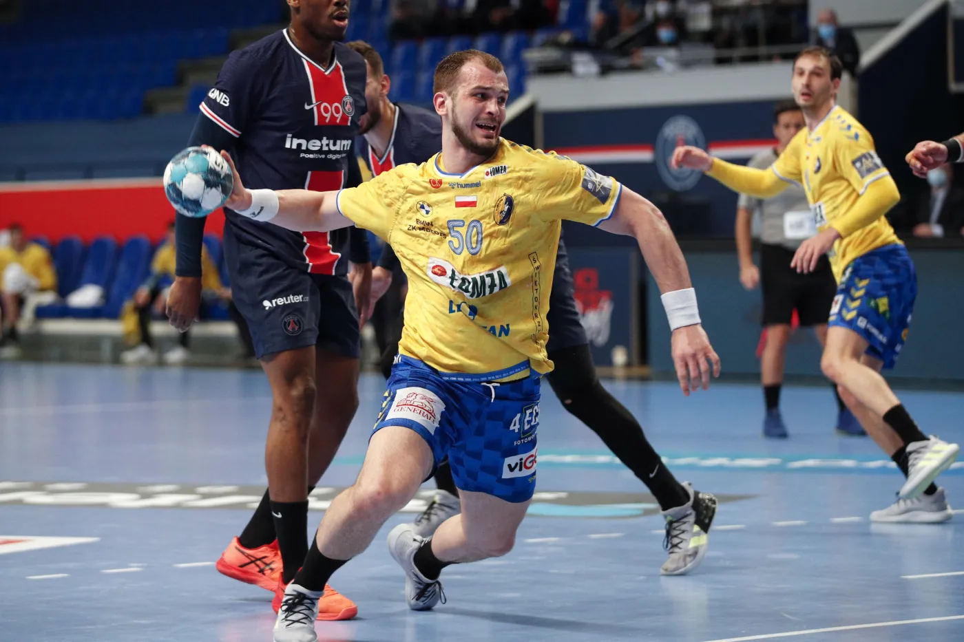 Piłkarze ręczni Łomży Vive Kielce pokonali Pick Szeged