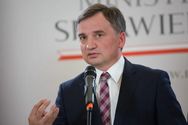 Ziobro o podatku medialnym: Dlaczego Niemcy i Francja mogą, a my nie? Jesteśmy gorsi, głupsi?