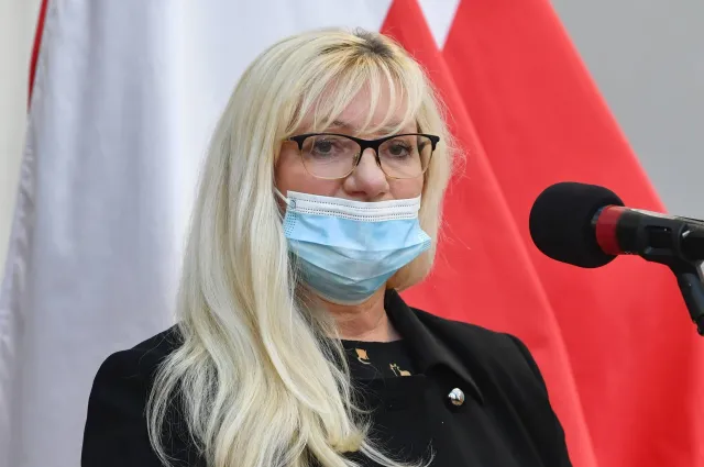 Wiceszefowa komisji ds. pedofilii: To nie jest piekarnia