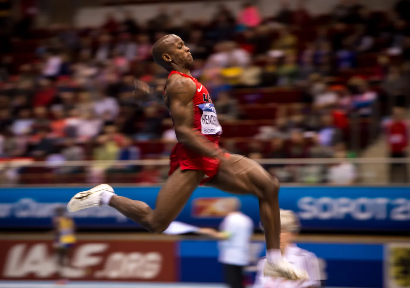 Mistrz olimpijski w skoku w dal chce zdobyć w Tokio złoty medal dla mamy