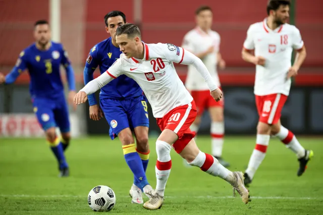 "The Times": Nie ma Lewandowskiego, ale trzeba uważać na Zielińskiego