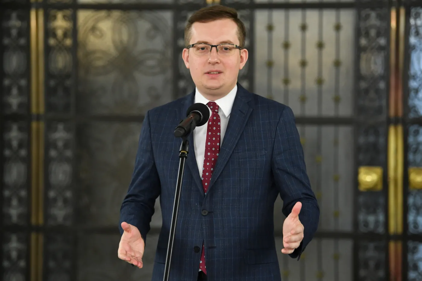 Gorąco przed meczem na Wembley. "Polak klęka tylko przed Bogiem i naszymi wspaniałymi kobietami"