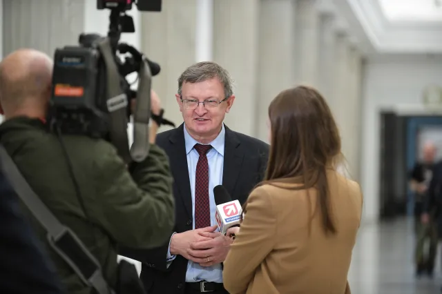 Cymański już po operacji wycięcia nowotworu. "Cieszę się, że mam to za sobą"